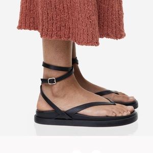 H&M Flatform Sandal